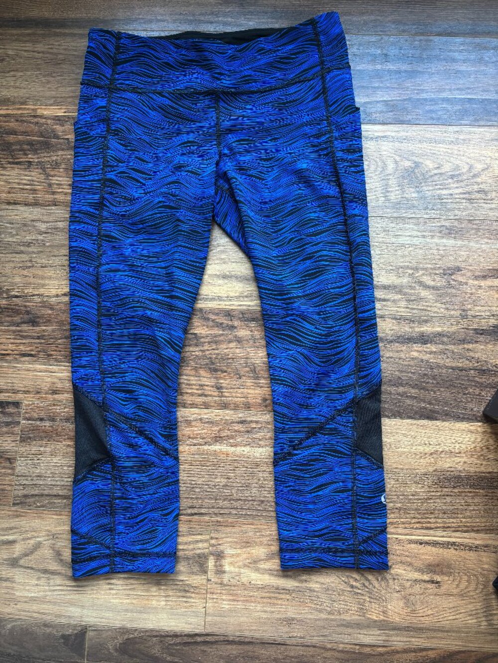 Lululemon Pace Rival Crop Leggings Life Lines Cerulean Blue Black Mesh Pocket 8